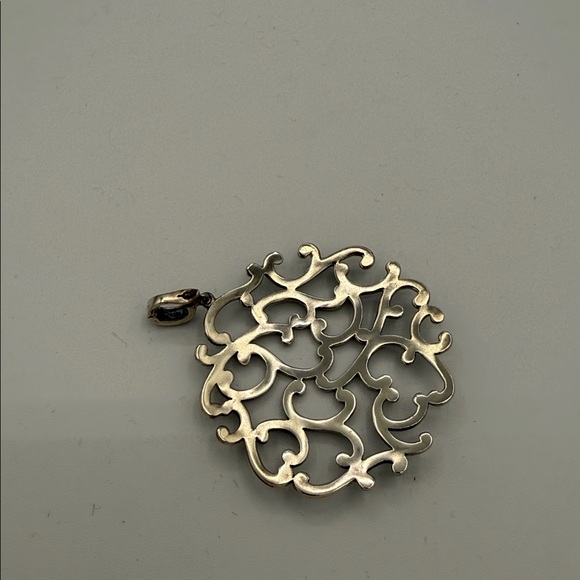 C547 Vintage 925 Silver Filigree Pendant - Picture 3 of 5
